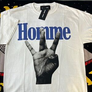 Homme Femme Twisted Fingers Tee